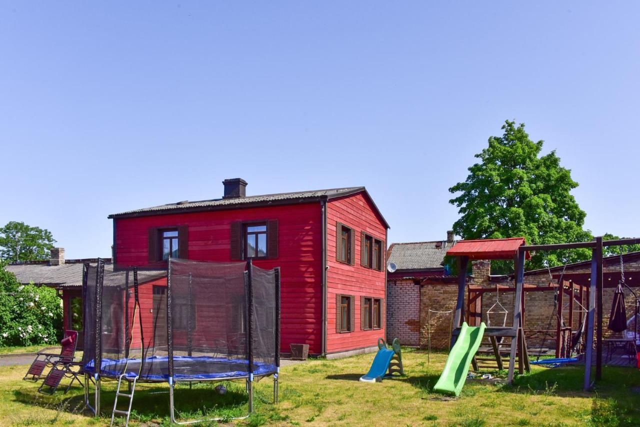 Villa Victoria Ventspils Extérieur photo