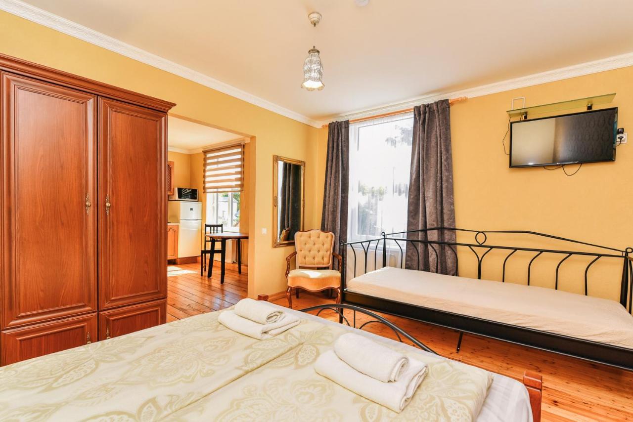 Villa Victoria Ventspils Extérieur photo