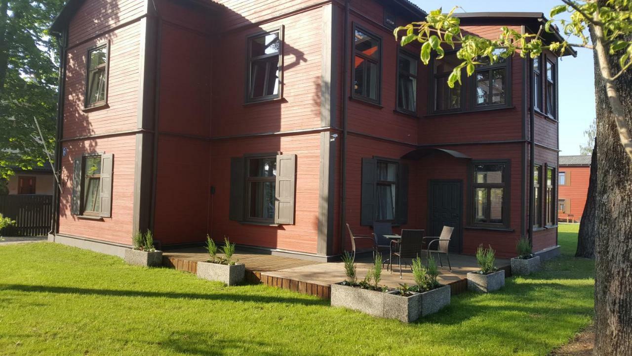 Villa Victoria Ventspils Extérieur photo