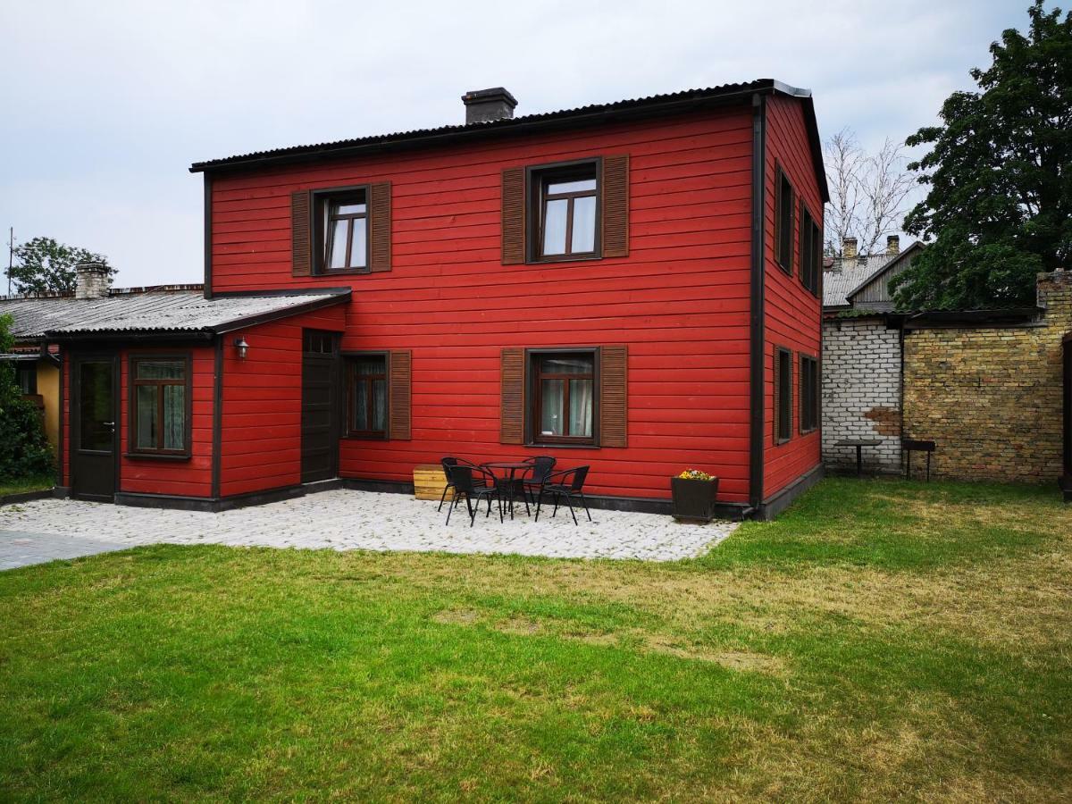 Villa Victoria Ventspils Extérieur photo